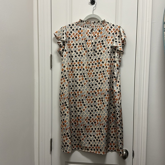 Dress - Picture 2 of 3